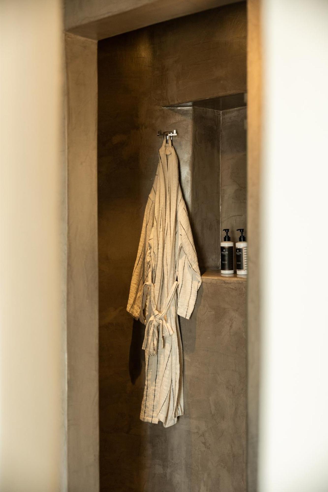 Black Diamond Suites (Adults Only) Akrotiri  Exterior photo